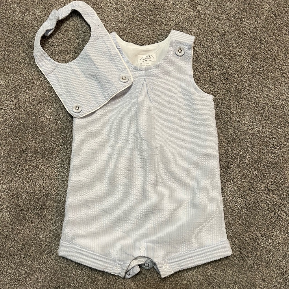 Mud Pie Seersucker romper with matching bib